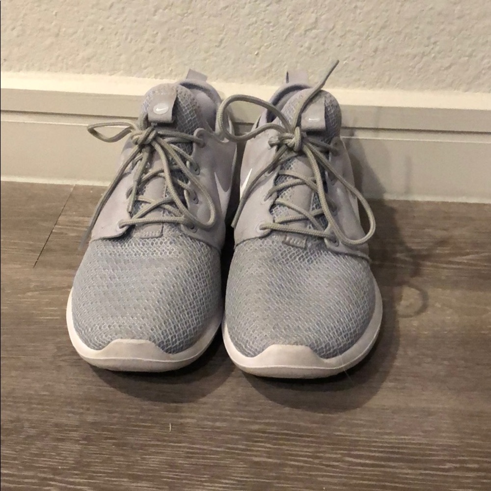 Roshe One - Light grey 8.5 Nike running shoes